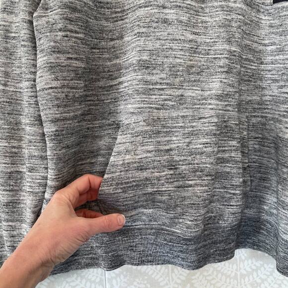 PINK Victoria's Secret Oversized Quarter Zip Sweatshirt in Gray/Black, Size M - Picture 6 of 16